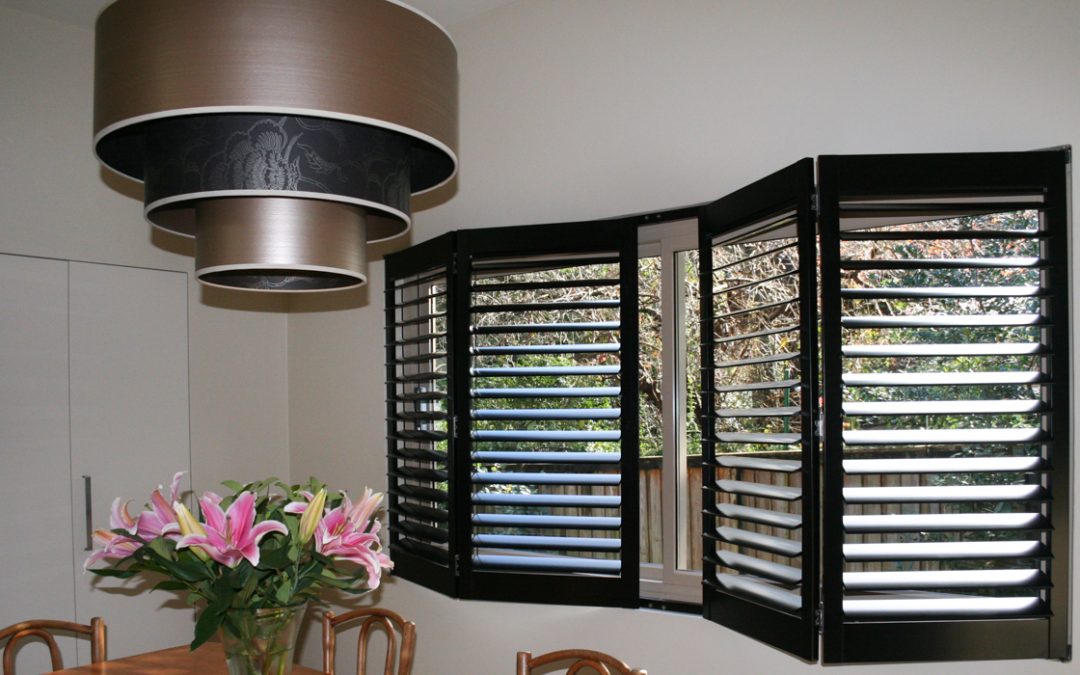 Hardwood Shutter Bi-Fold – Dining Room