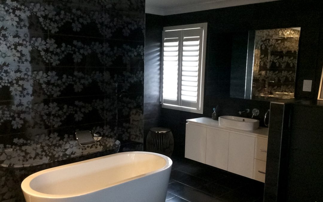 Hardwood Shutters Hinged – Bathroom 5