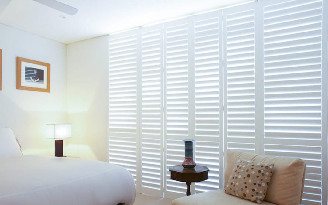 Hardwood Shutters Hinged – Bedroom