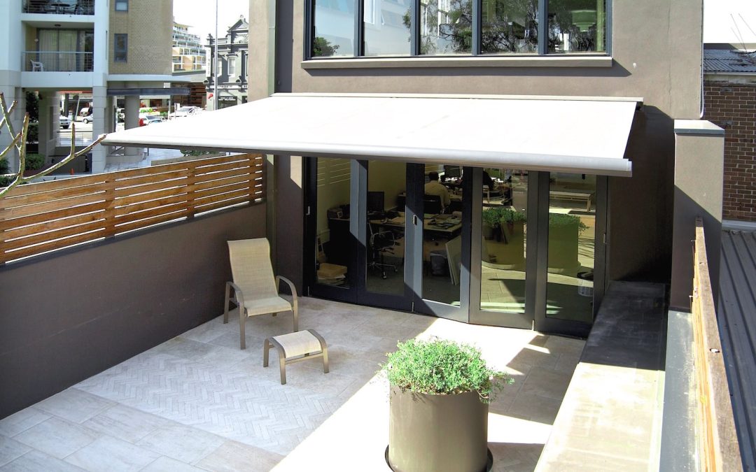 EXTERNAL AWNINGS – Signature Shutters and Blinds