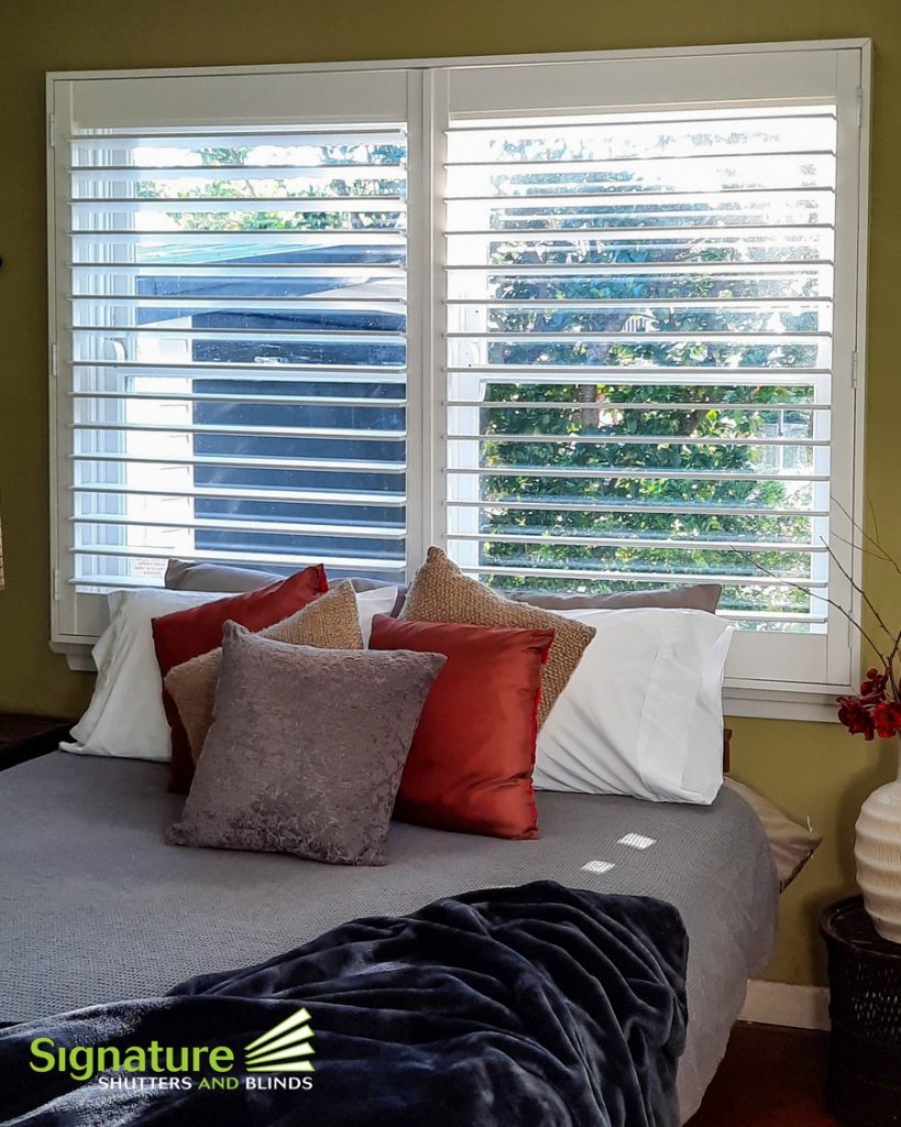 Timber Shutters Face Fixed in L-Frame - Bedroom