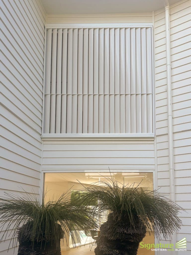 Vertical Louvres as Privacy Screen
